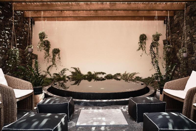 Istoria, A Member Of Design Hotels Perivolos  Buitenkant foto